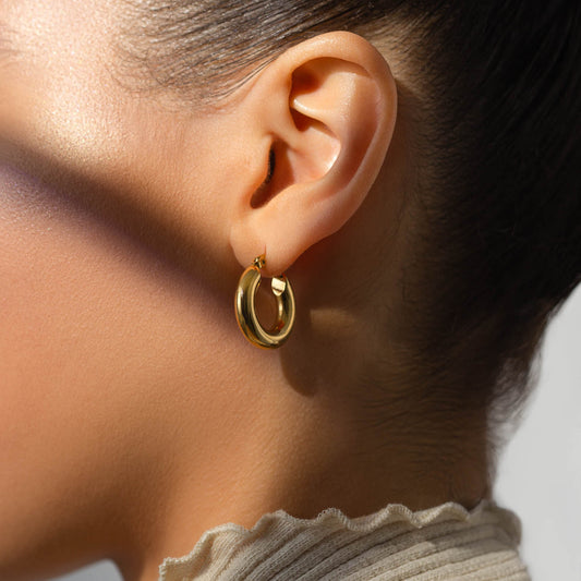 Gold Classic Hoop Earrings s1