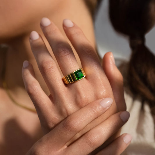 Signet Ring - Emerald 1