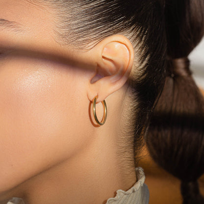 Gold Feather Hoop Earrings l1